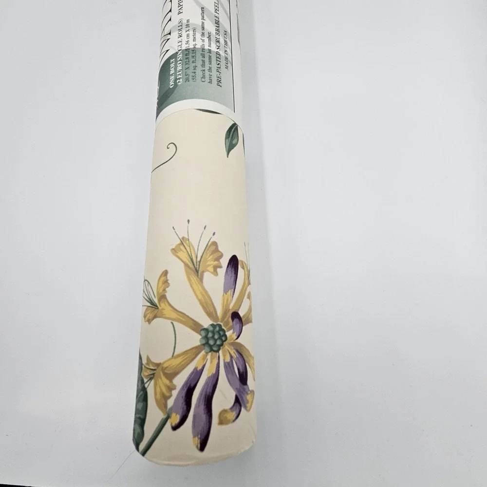 Vintage Wallquest Wallpaper Roll NS31307 Floral Vinyl Wallcovering Purple Yellow